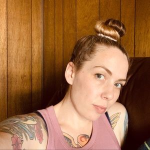 Meet your Posher, Angelica